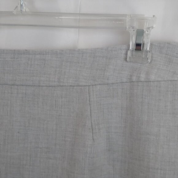 Worthington | Gray Stretch Pencil Skirt with Pleated Bottom | Size 16 - Picture 4 of 9